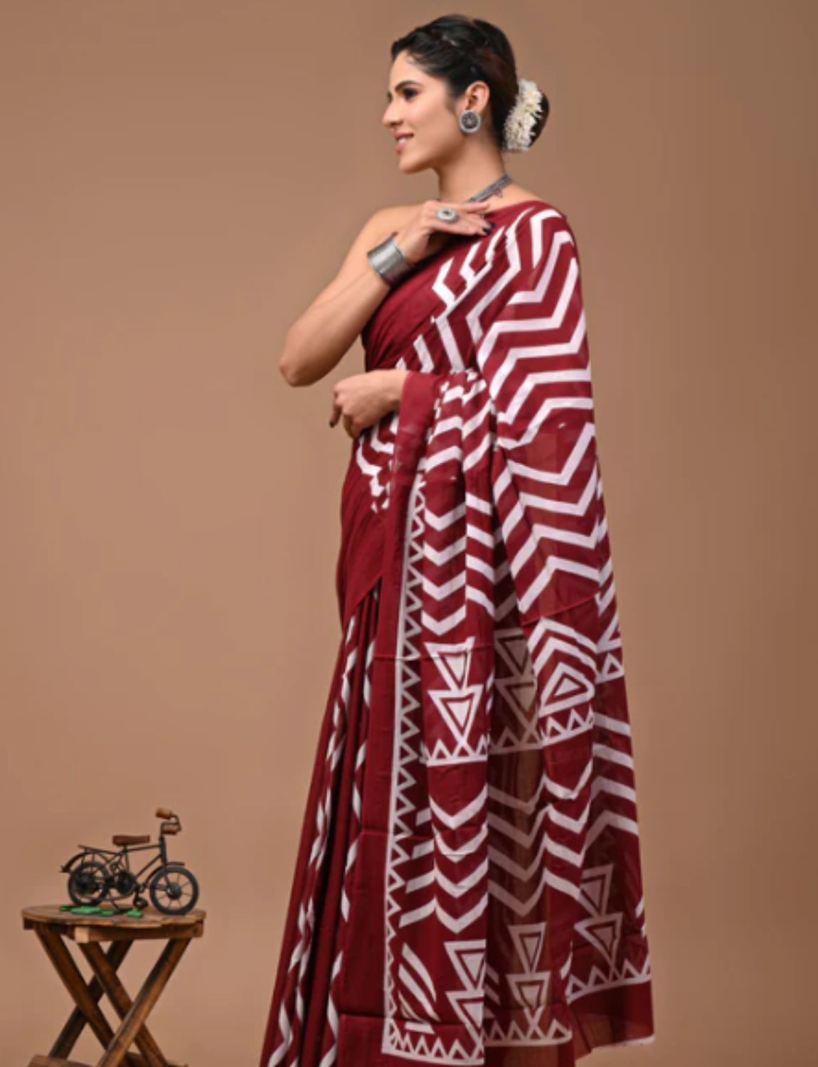 Buy Mahroon leheriya saree