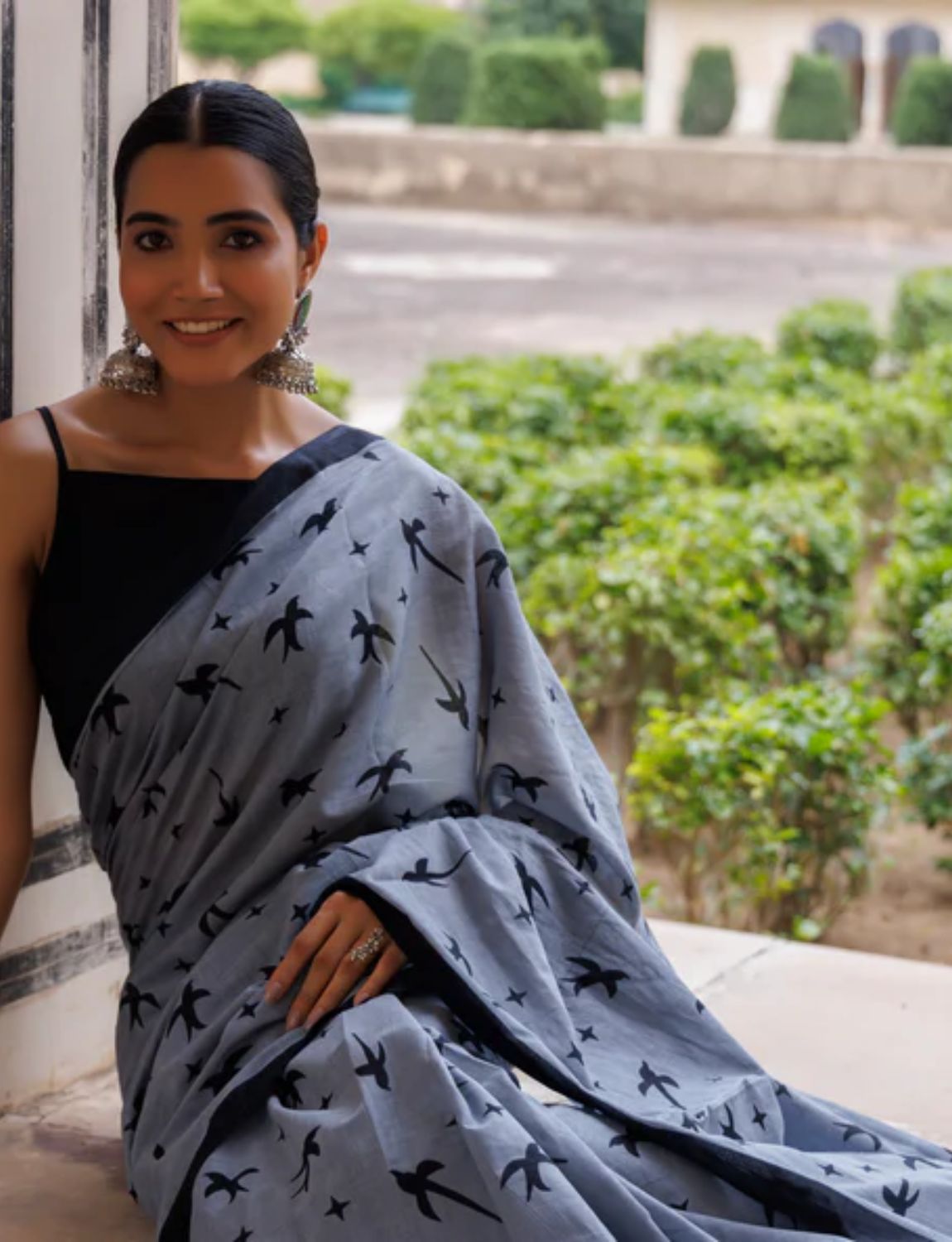 Buy grey malmal cotton saree